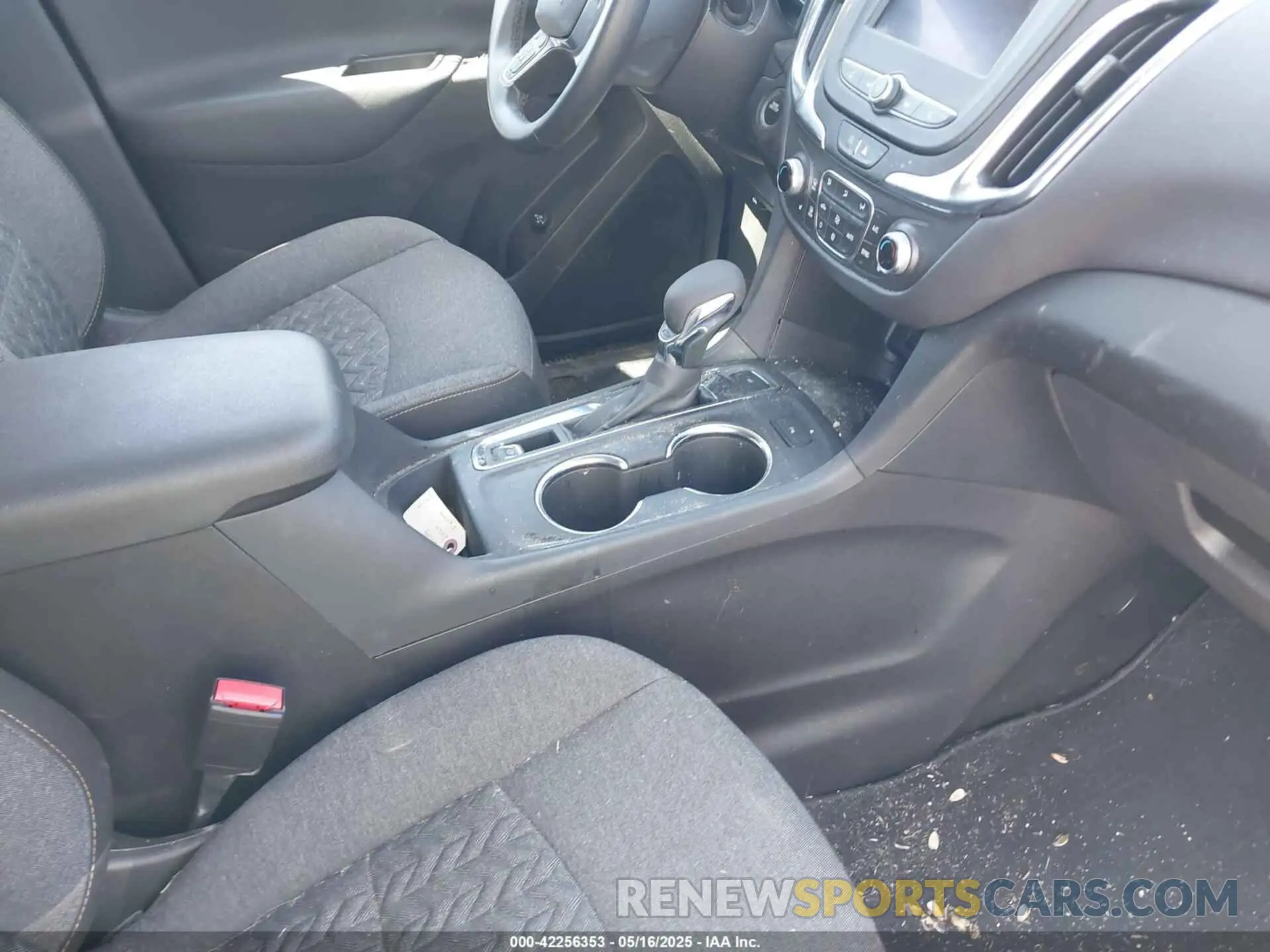 5 fotografías del automóvil dañado 3GNAXUEG1RS142240 CHEVROLET EQUINOX 2024
