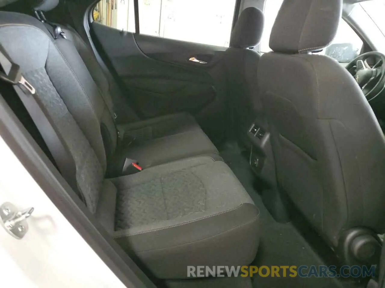 11 fotografías del automóvil dañado 3GNAXUEG2RL347379 CHEVROLET EQUINOX 2024