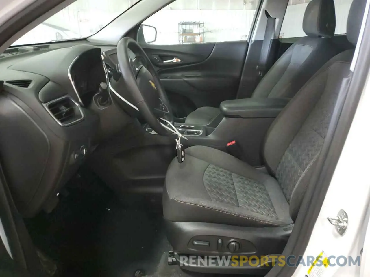 7 fotografías del automóvil dañado 3GNAXUEG2RL347379 CHEVROLET EQUINOX 2024