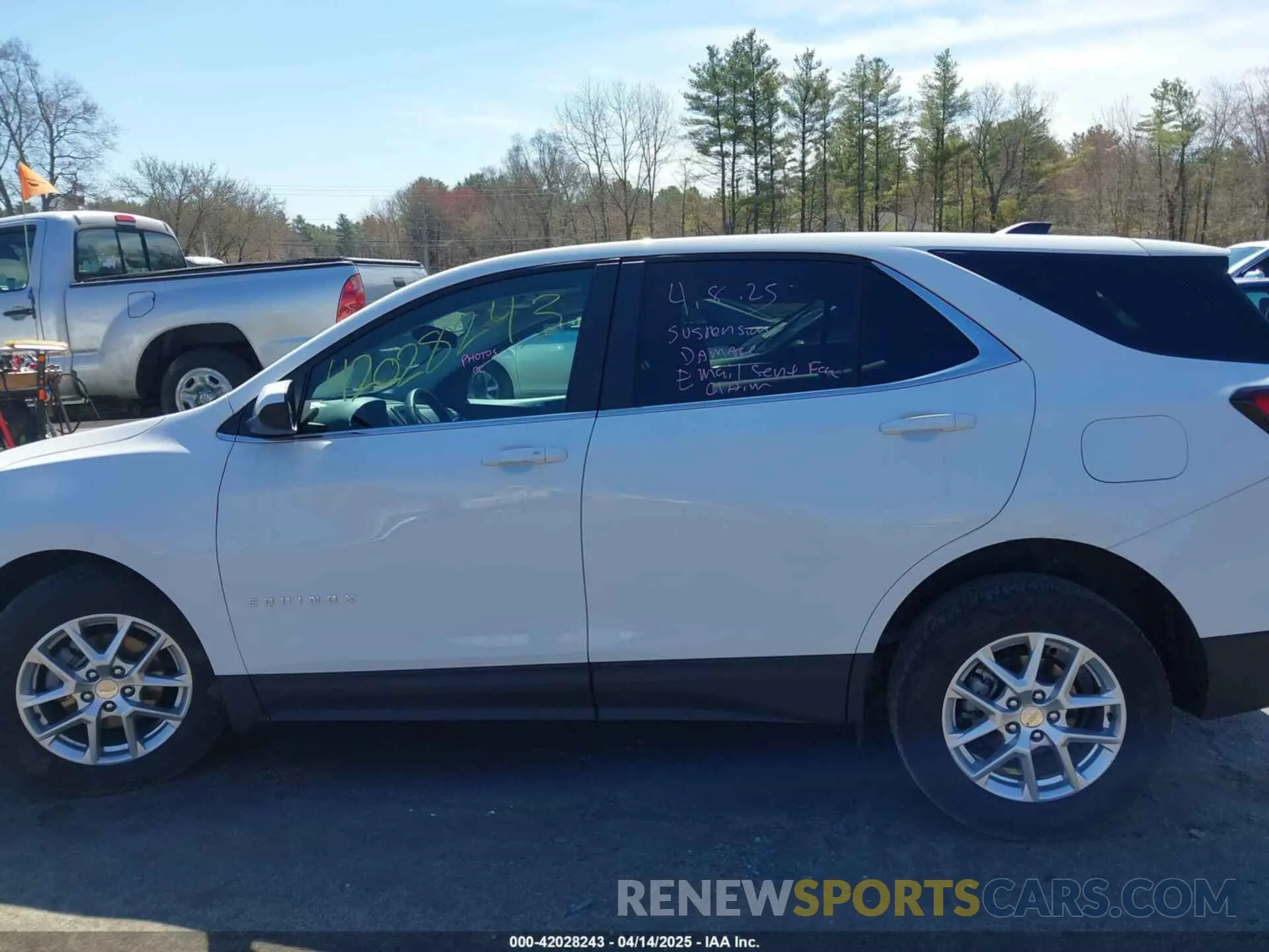 14 fotografías del automóvil dañado 3GNAXUEG2RL348046 CHEVROLET EQUINOX 2024