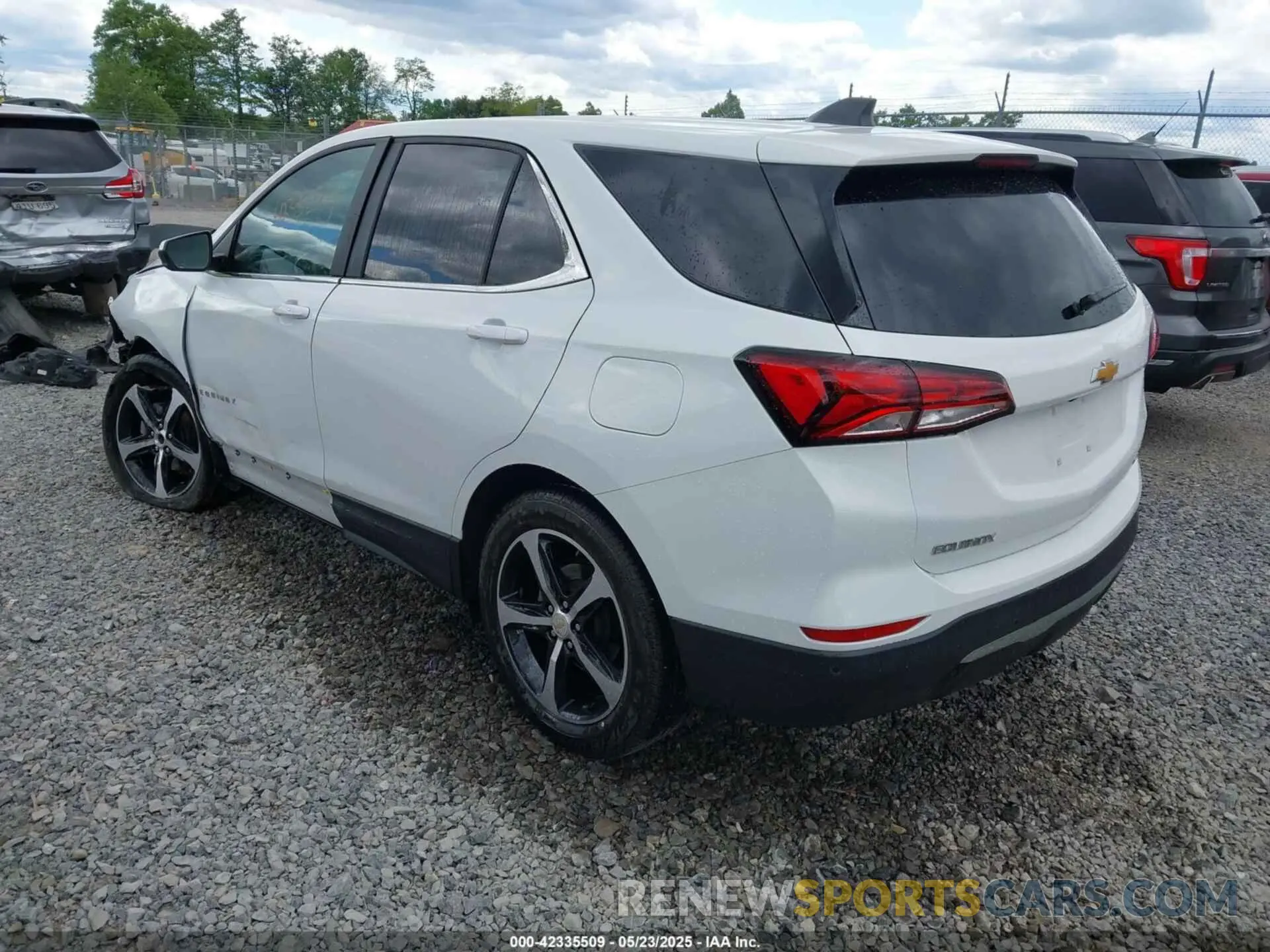 3 fotografías del automóvil dañado 3GNAXUEG2RS219522 CHEVROLET EQUINOX 2024