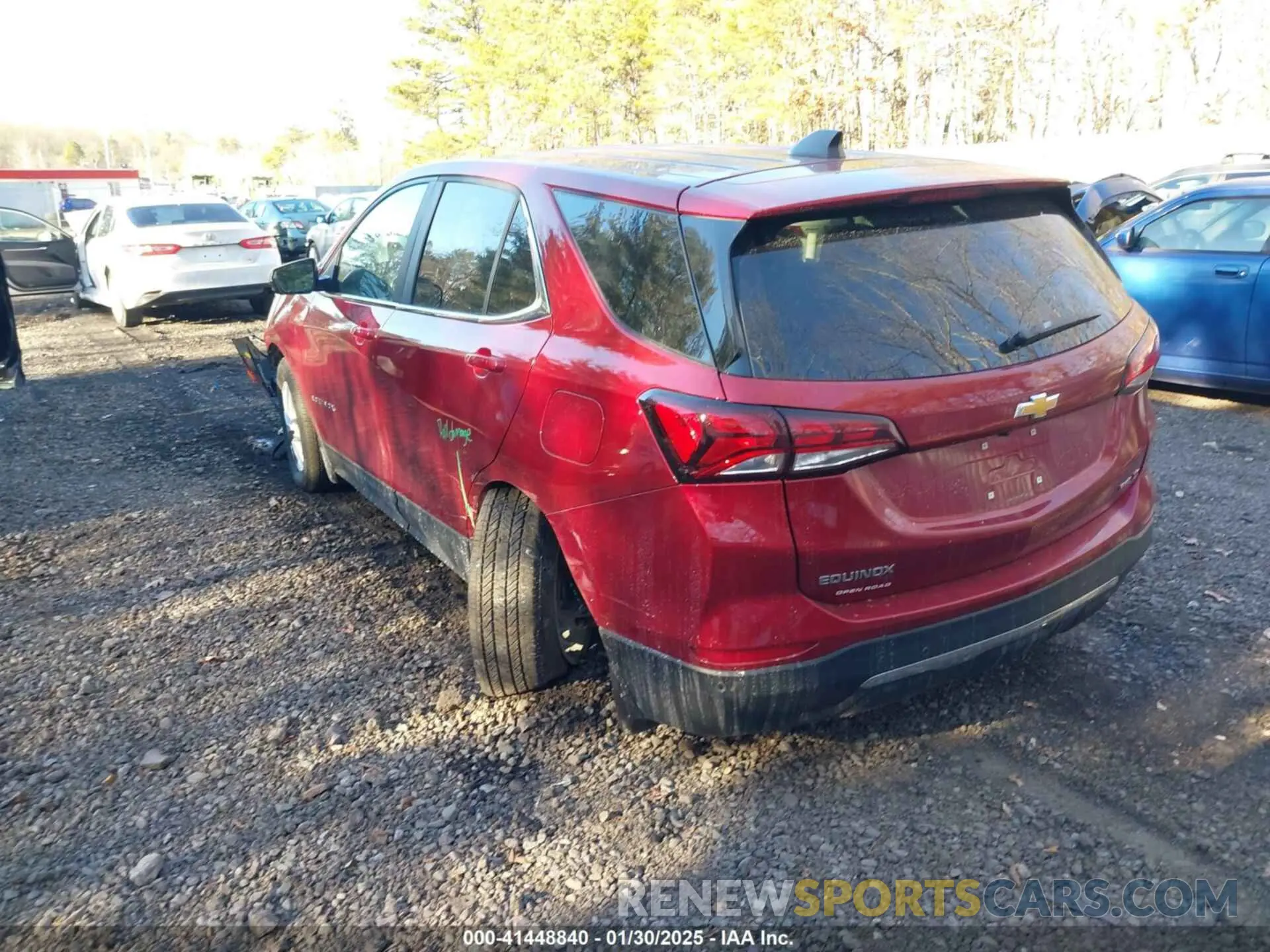 3 fotografías del automóvil dañado 3GNAXUEG2RS243562 CHEVROLET EQUINOX 2024