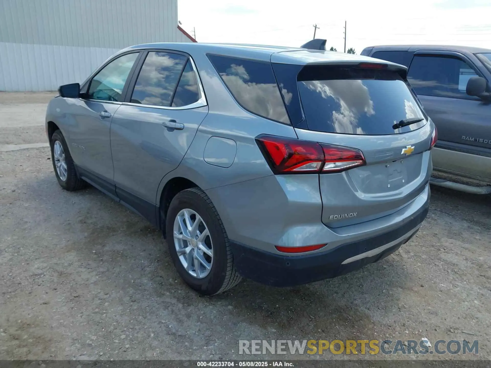 3 fotografías del automóvil dañado 3GNAXUEG3RL228692 CHEVROLET EQUINOX 2024