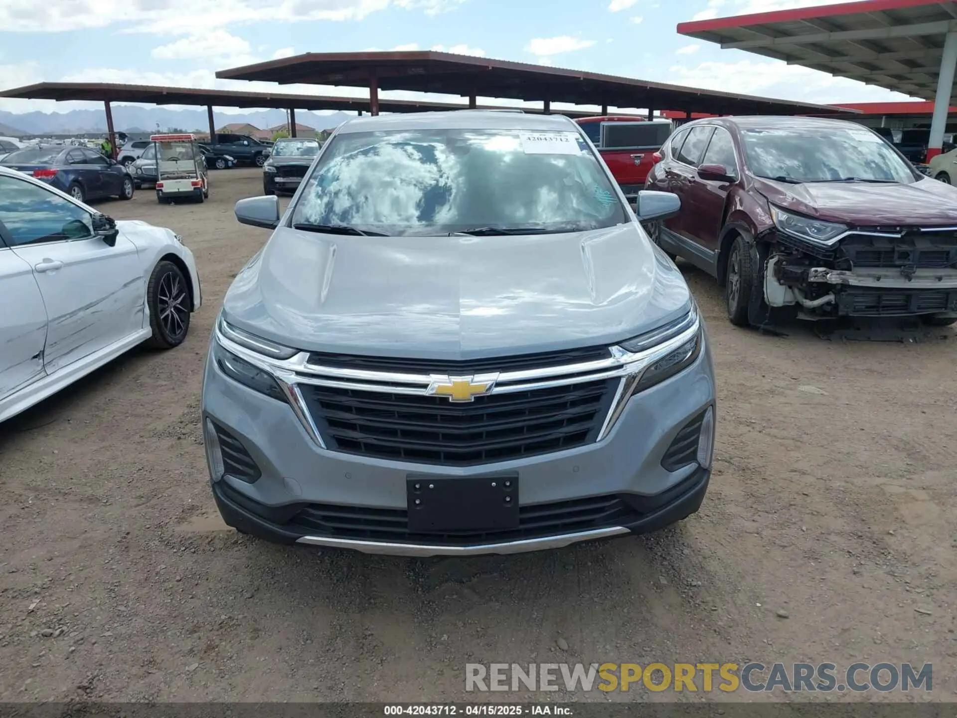 12 fotografías del automóvil dañado 3GNAXUEG3RS199409 CHEVROLET EQUINOX 2024