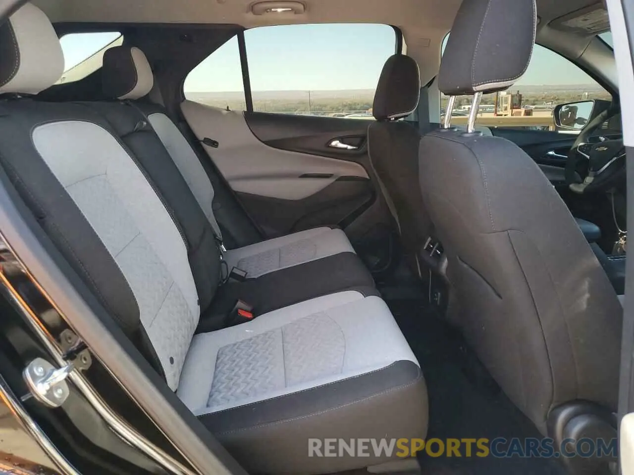 11 fotografías del automóvil dañado 3GNAXUEG4RL205308 CHEVROLET EQUINOX 2024