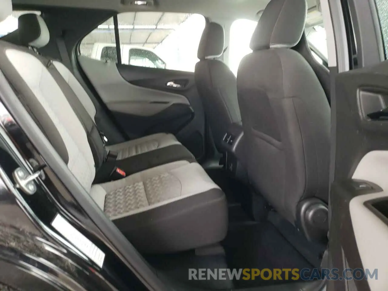 10 fotografías del automóvil dañado 3GNAXUEG4RL229611 CHEVROLET EQUINOX 2024