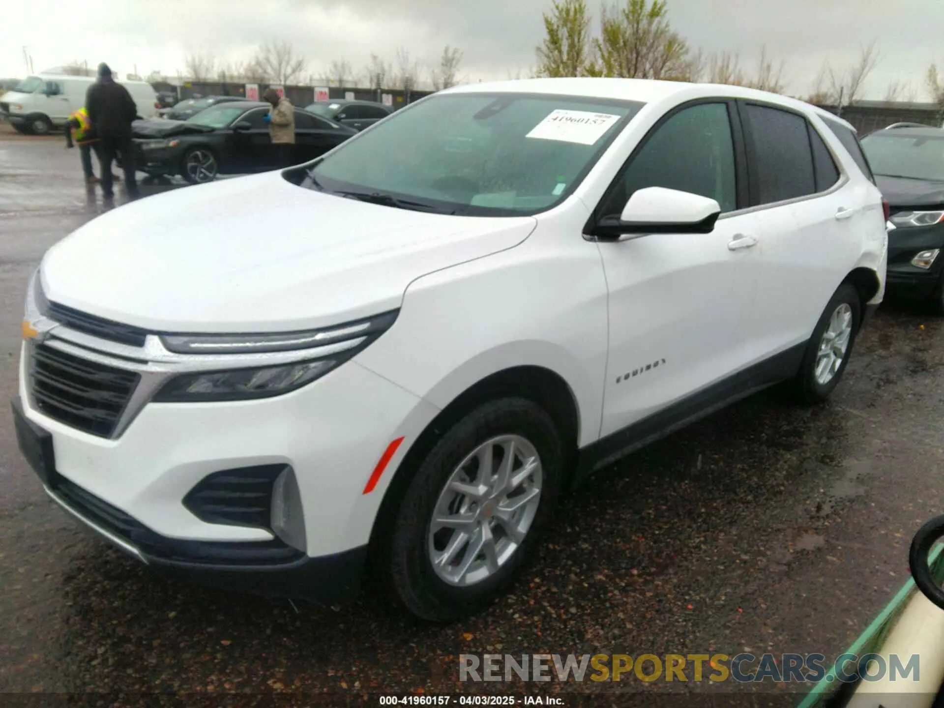 2 fotografías del automóvil dañado 3GNAXUEG5RL353239 CHEVROLET EQUINOX 2024