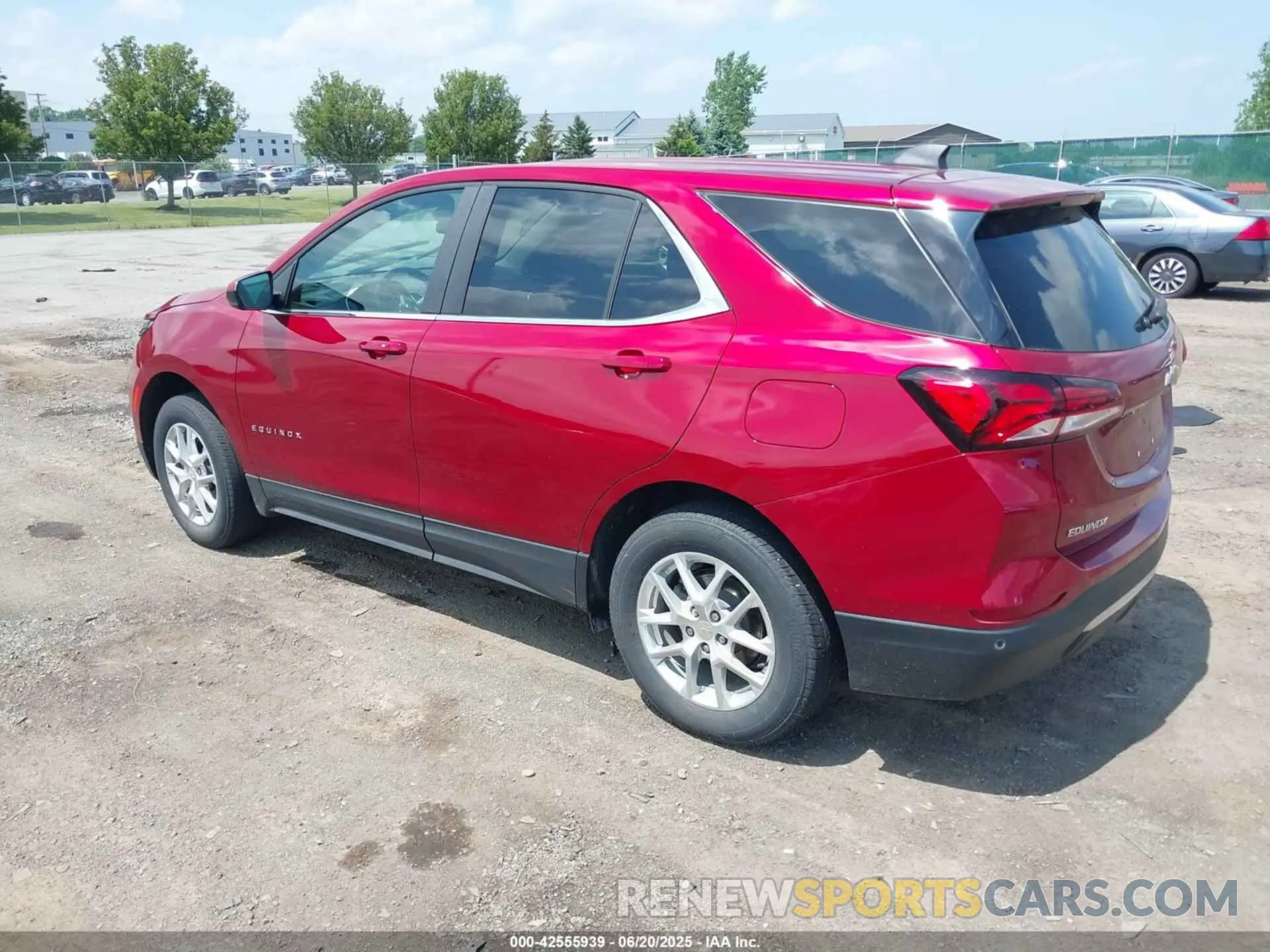 3 fotografías del automóvil dañado 3GNAXUEG5RS149644 CHEVROLET EQUINOX 2024