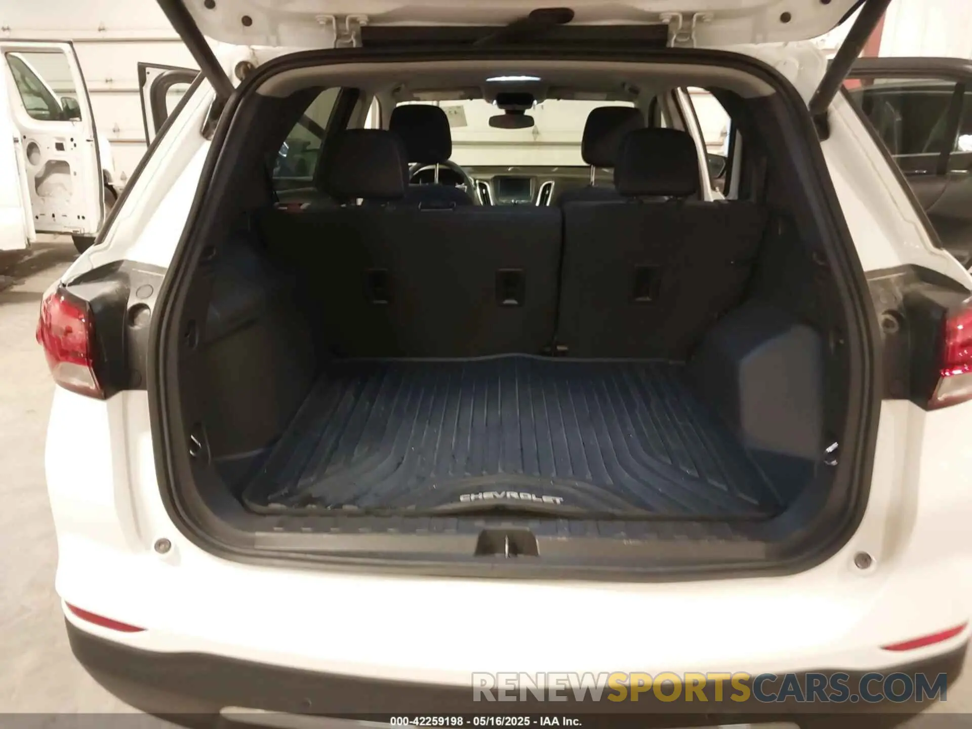 18 fotografías del automóvil dañado 3GNAXUEG5RS219692 CHEVROLET EQUINOX 2024