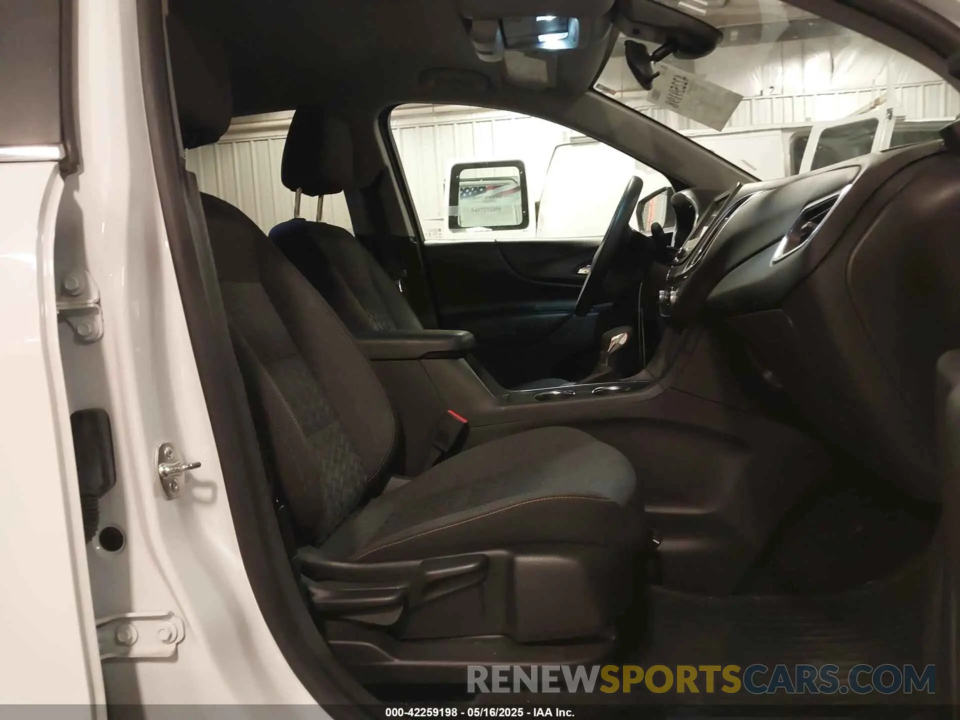 5 fotografías del automóvil dañado 3GNAXUEG5RS219692 CHEVROLET EQUINOX 2024