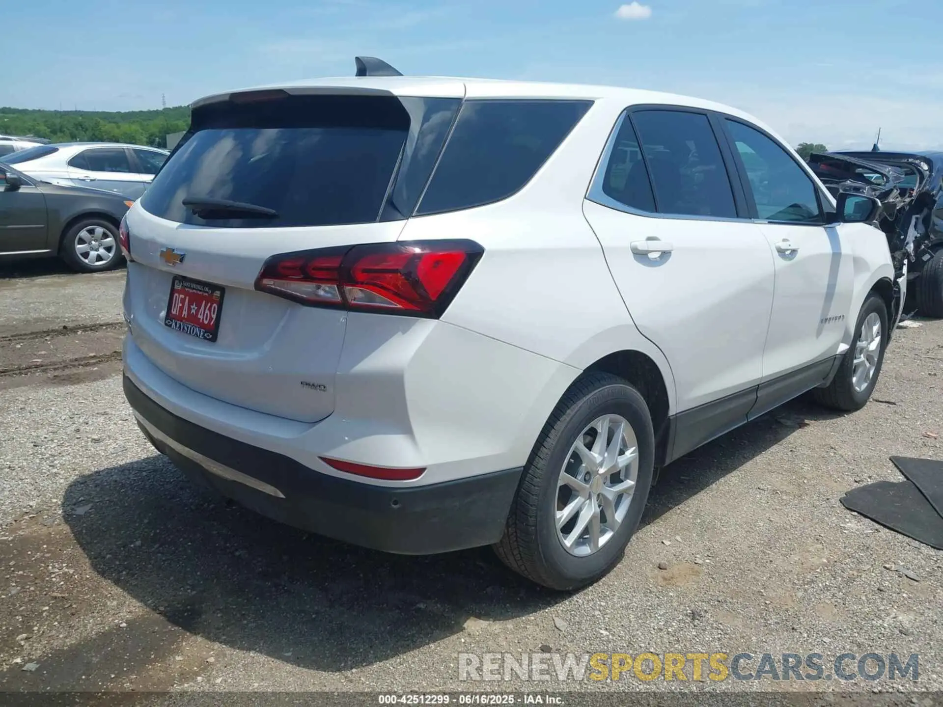 4 fotografías del automóvil dañado 3GNAXUEG5RS242115 CHEVROLET EQUINOX 2024