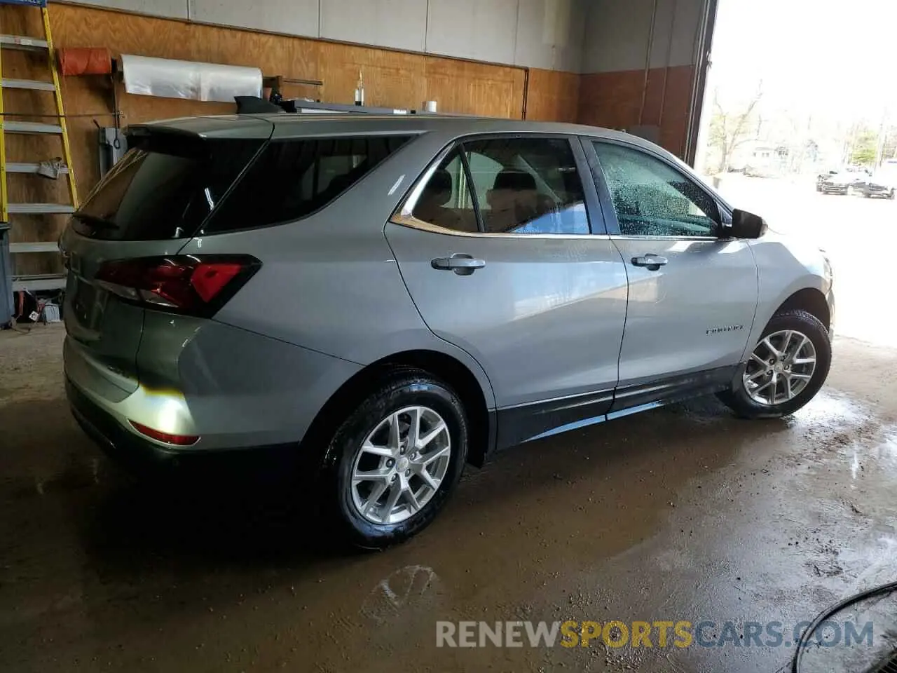 3 fotografías del automóvil dañado 3GNAXUEG6RL357252 CHEVROLET EQUINOX 2024