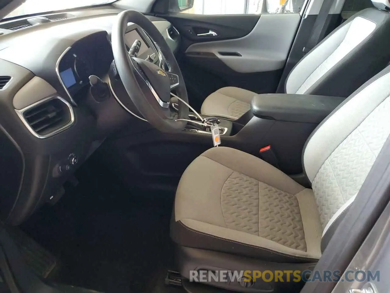 7 fotografías del automóvil dañado 3GNAXUEG6RL357252 CHEVROLET EQUINOX 2024