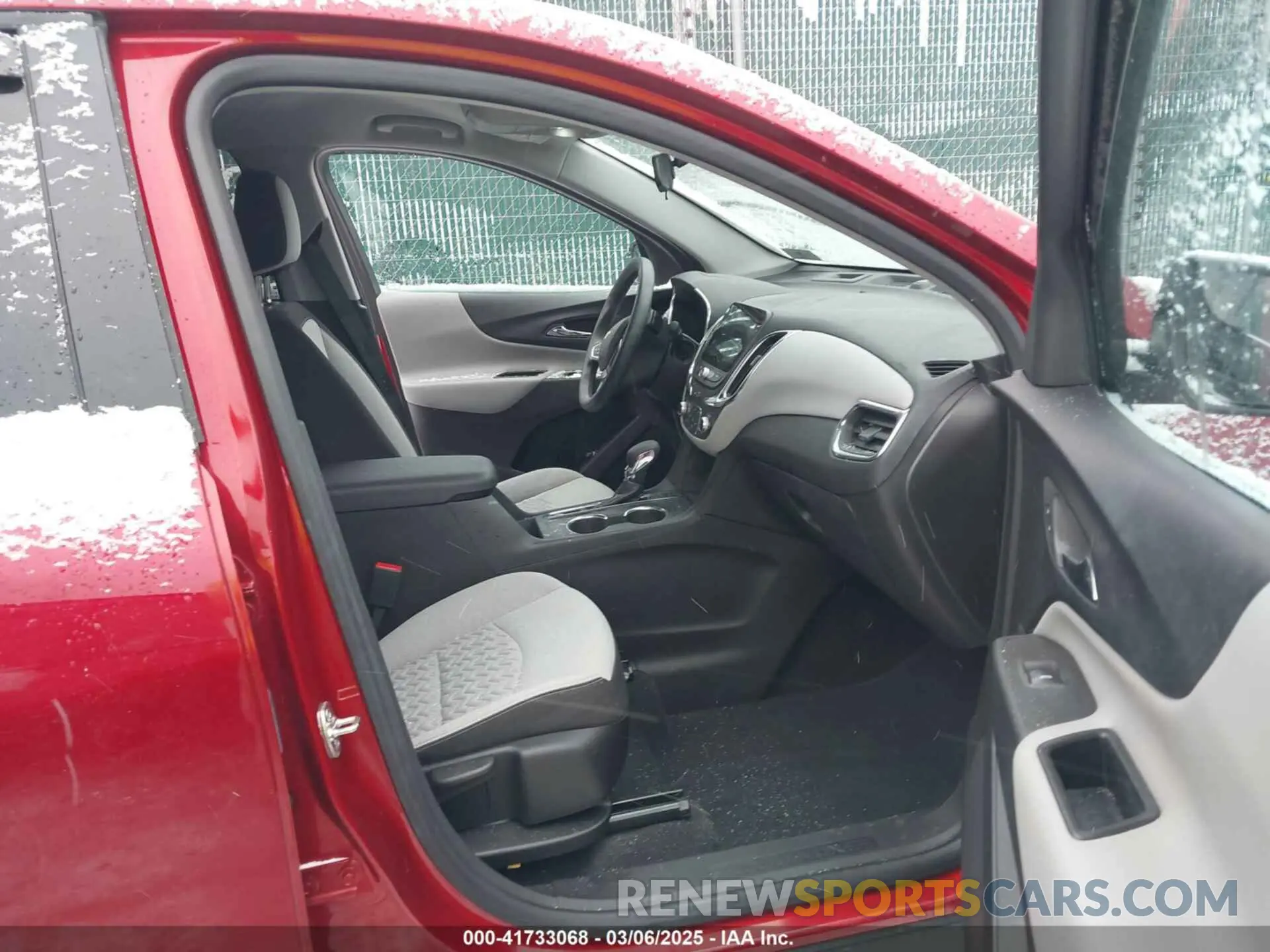 5 fotografías del automóvil dañado 3GNAXUEG7RL177665 CHEVROLET EQUINOX 2024