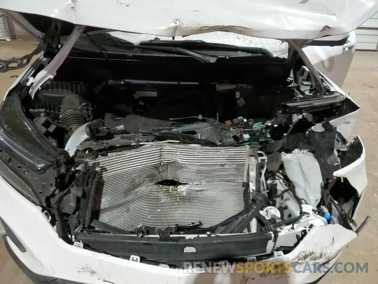 13 fotografías del automóvil dañado 3GNAXUEG7RS165165 CHEVROLET EQUINOX 2024