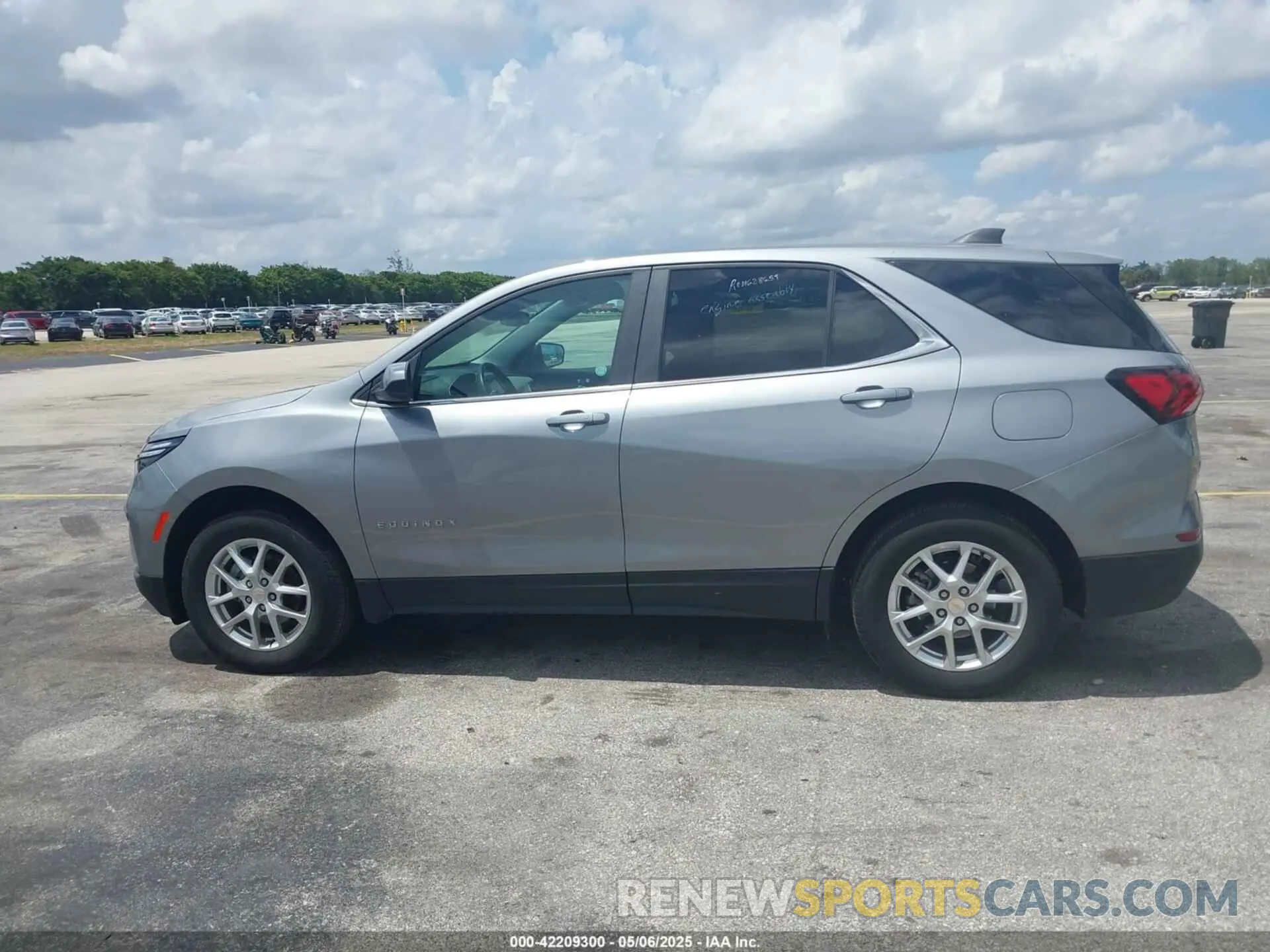 14 fotografías del automóvil dañado 3GNAXUEG8RL152449 CHEVROLET EQUINOX 2024