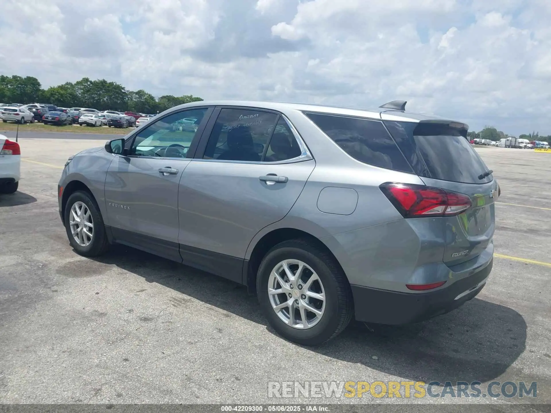 3 fotografías del automóvil dañado 3GNAXUEG8RL152449 CHEVROLET EQUINOX 2024
