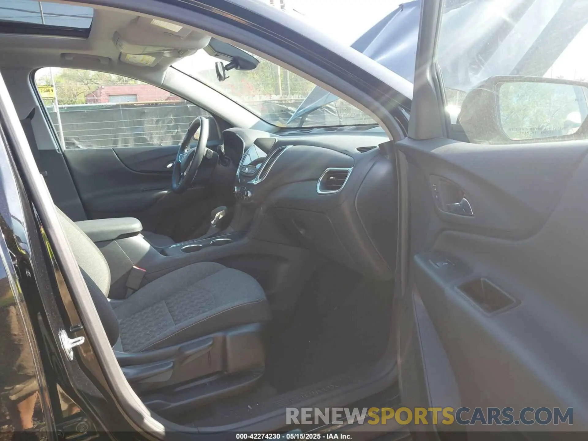 5 fotografías del automóvil dañado 3GNAXUEG8RL256052 CHEVROLET EQUINOX 2024