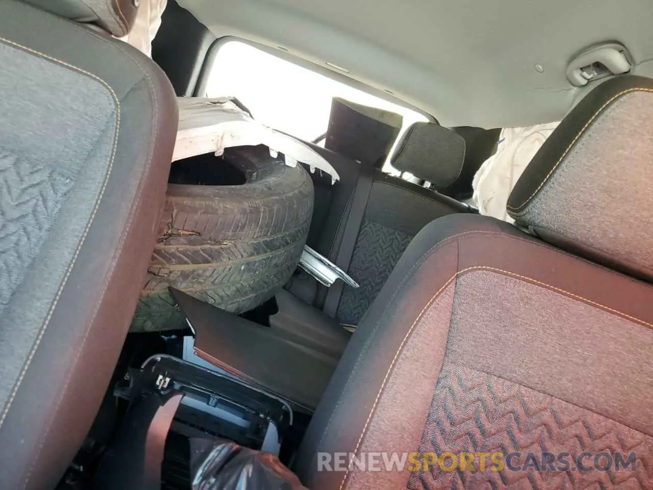 10 fotografías del automóvil dañado 3GNAXUEG8RS142607 CHEVROLET EQUINOX 2024