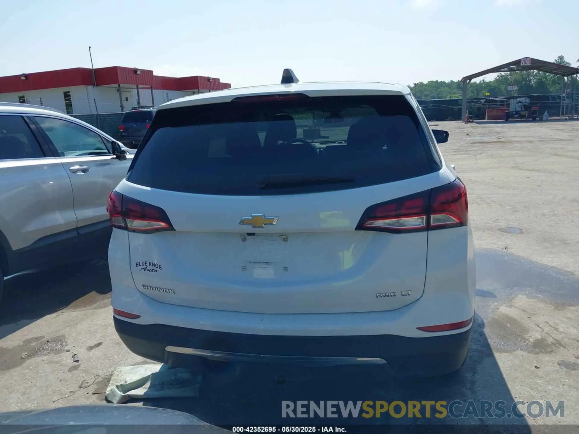 16 fotografías del automóvil dañado 3GNAXUEGXRL219830 CHEVROLET EQUINOX 2024