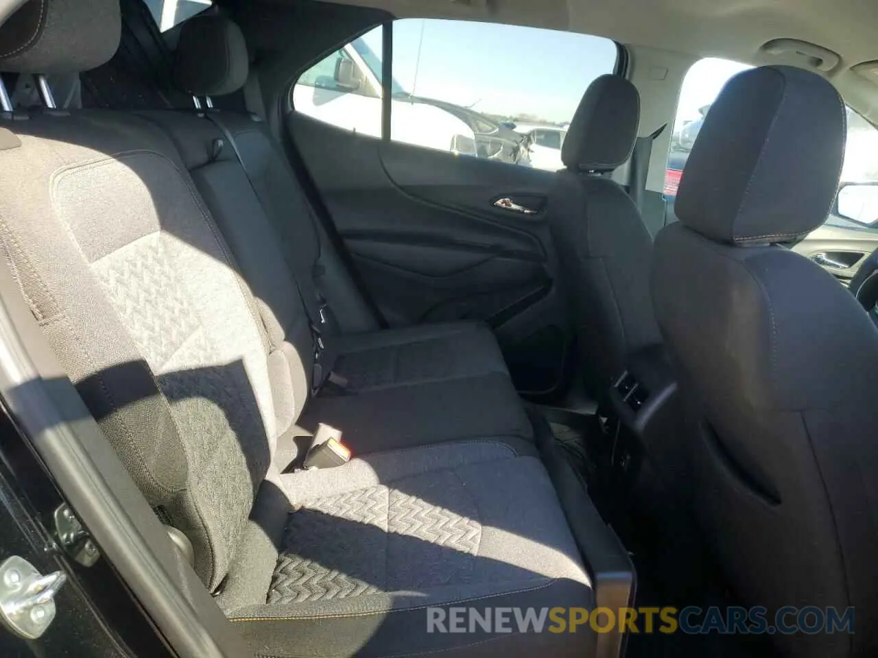 11 fotografías del automóvil dañado 3GNAXUEGXRL374779 CHEVROLET EQUINOX 2024