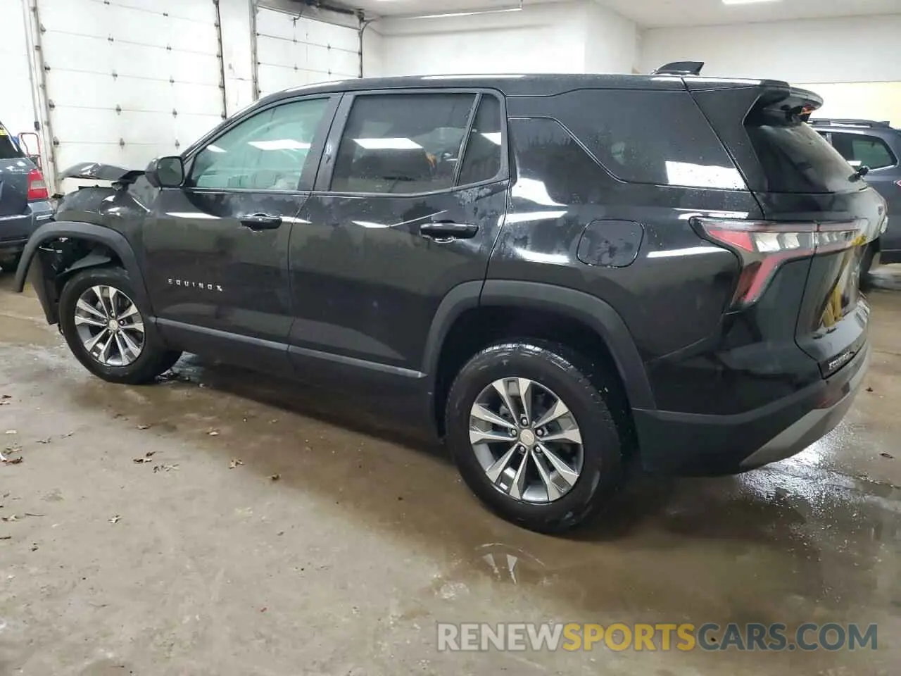 2 fotografías del automóvil dañado 3GNAXHEG0SL101055 CHEVROLET EQUINOX 2025