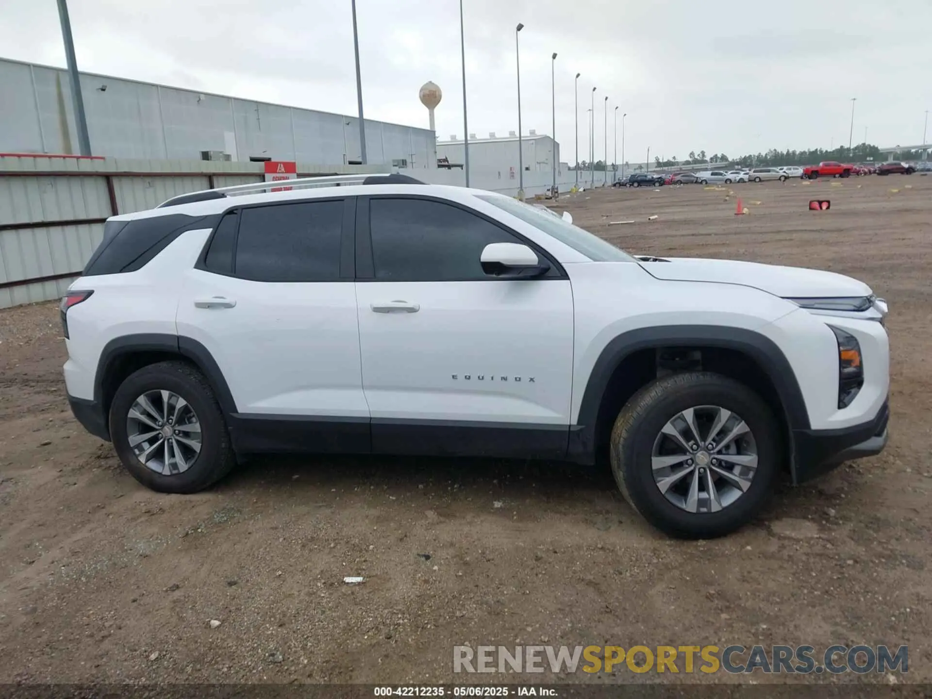 13 fotografías del automóvil dañado 3GNAXHEG0SL304222 CHEVROLET EQUINOX 2025