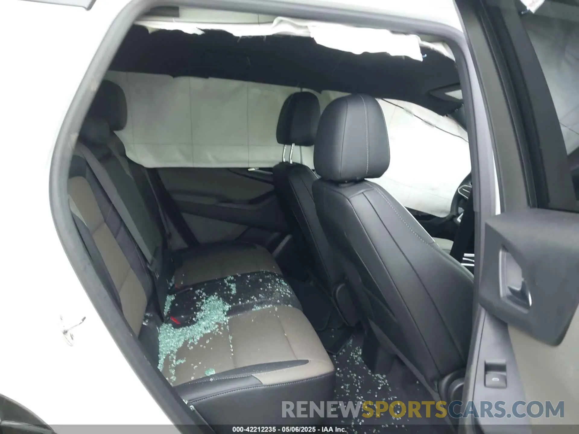 8 fotografías del automóvil dañado 3GNAXHEG0SL304222 CHEVROLET EQUINOX 2025