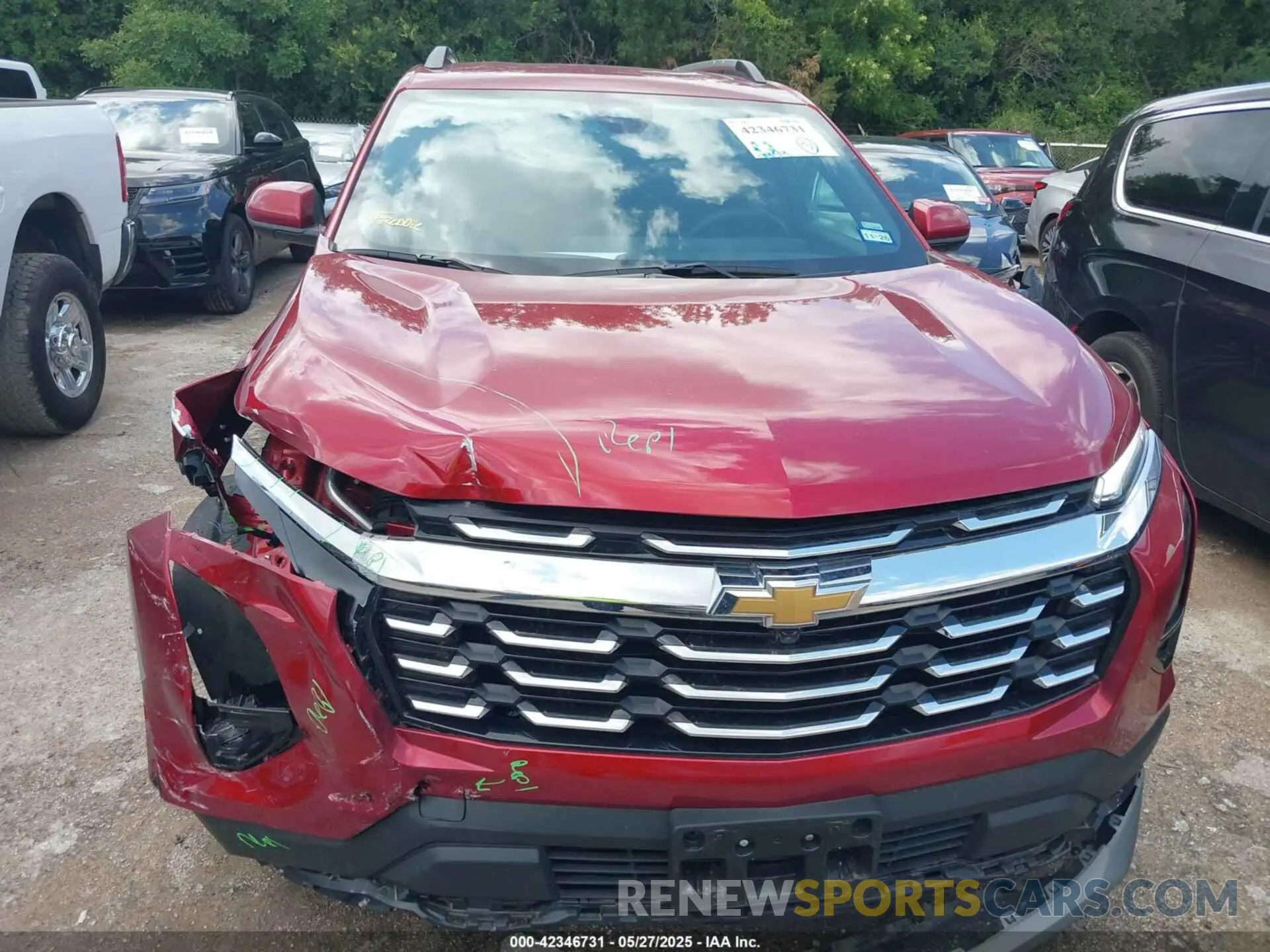 12 fotografías del automóvil dañado 3GNAXHEG1SL222502 CHEVROLET EQUINOX 2025
