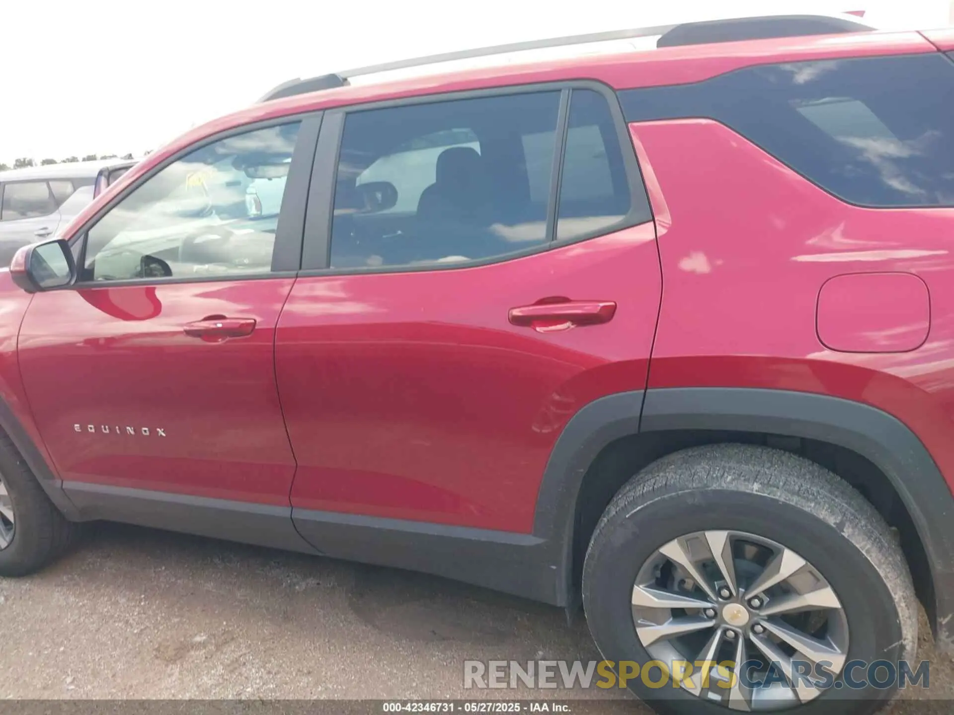 14 fotografías del automóvil dañado 3GNAXHEG1SL222502 CHEVROLET EQUINOX 2025