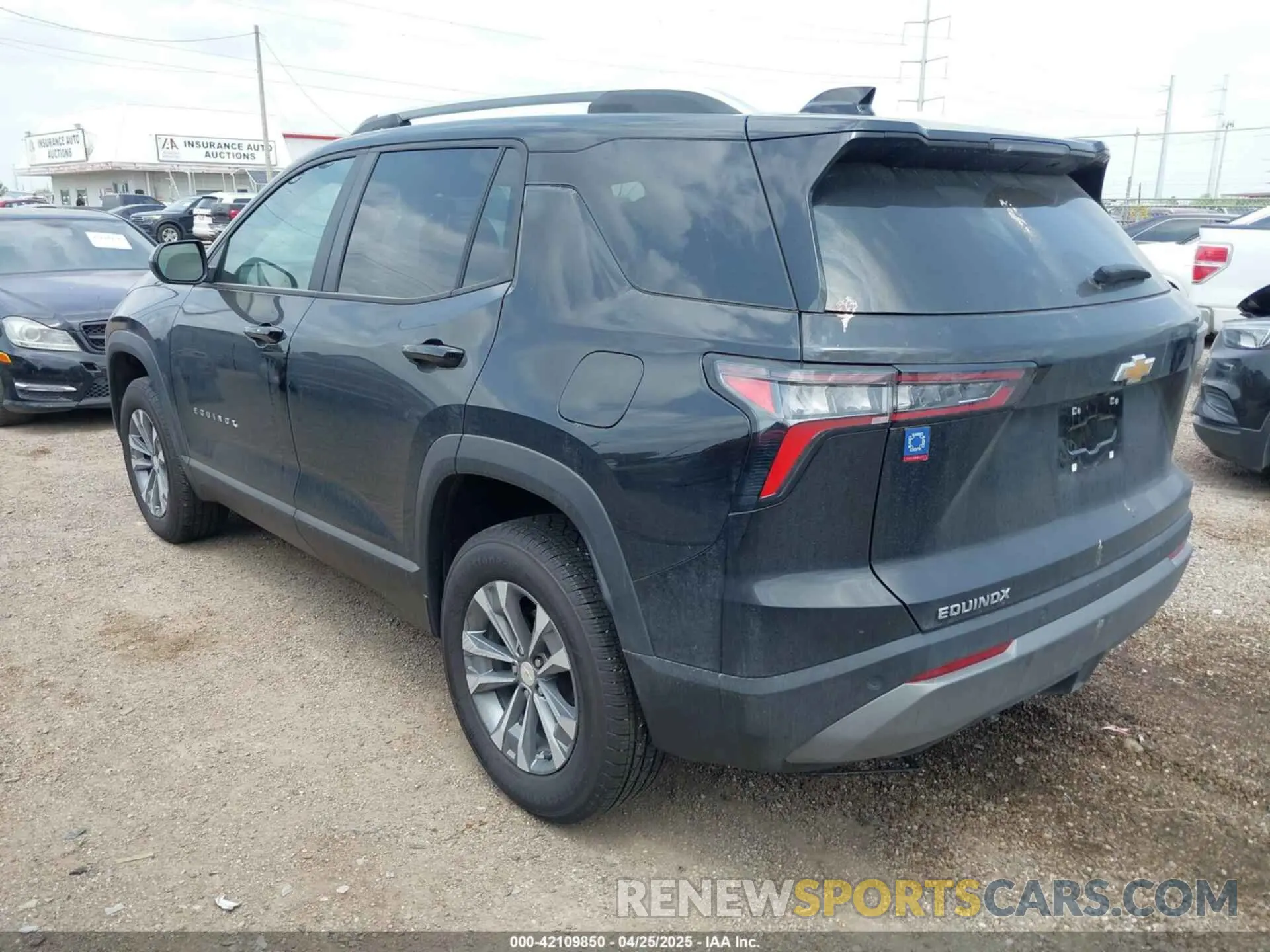 3 fotografías del automóvil dañado 3GNAXHEG1SL302446 CHEVROLET EQUINOX 2025