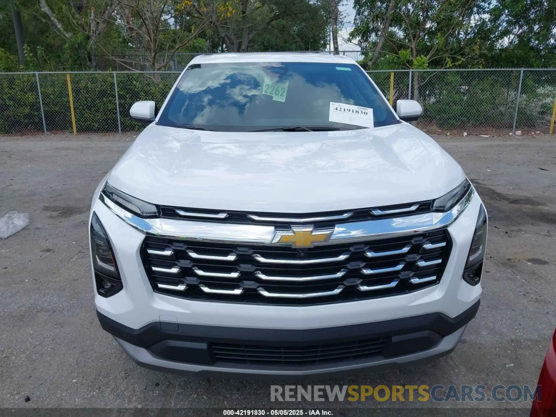 12 fotografías del automóvil dañado 3GNAXHEG2SL115457 CHEVROLET EQUINOX 2025