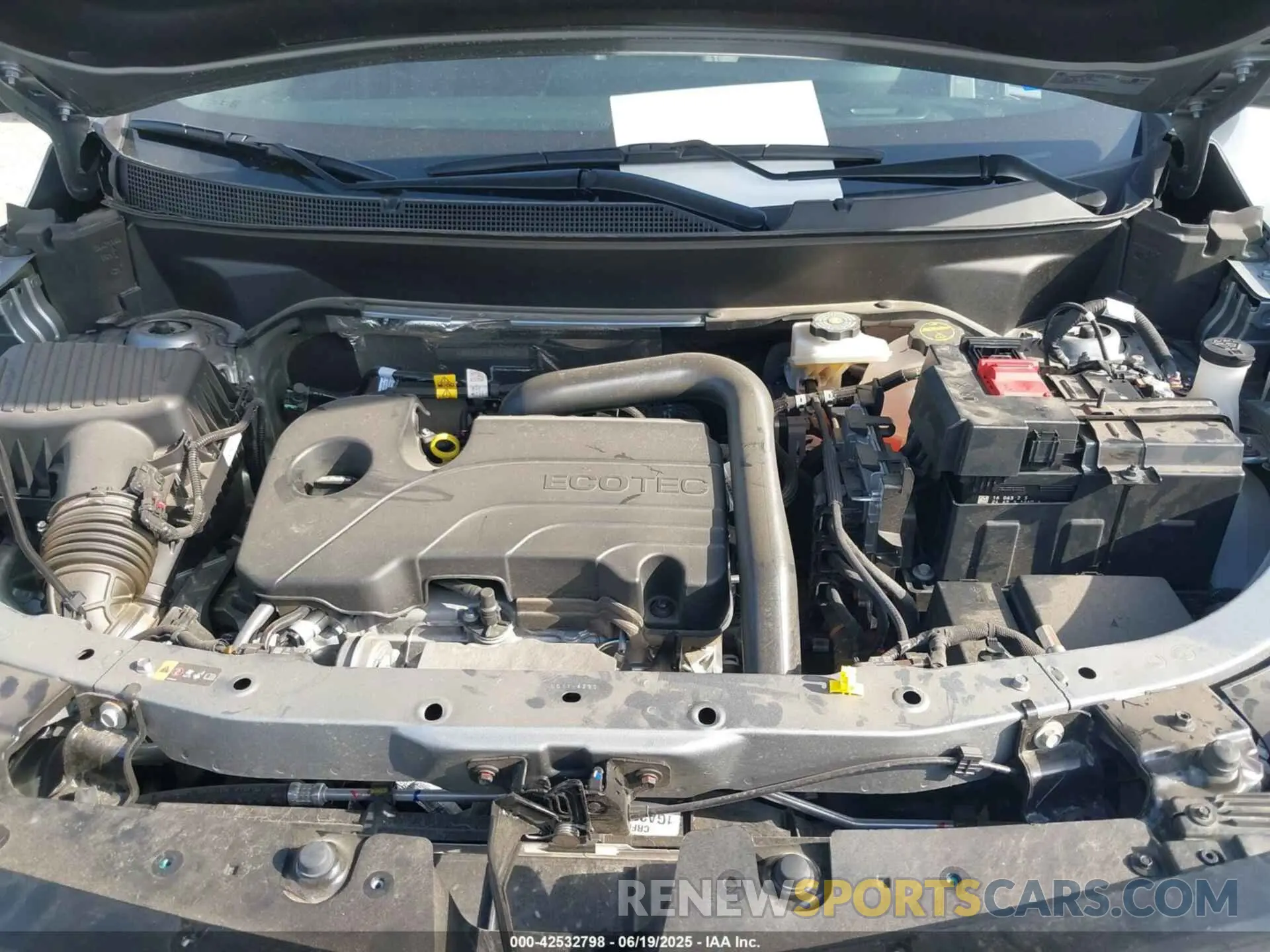 10 fotografías del automóvil dañado 3GNAXHEG2SL187856 CHEVROLET EQUINOX 2025