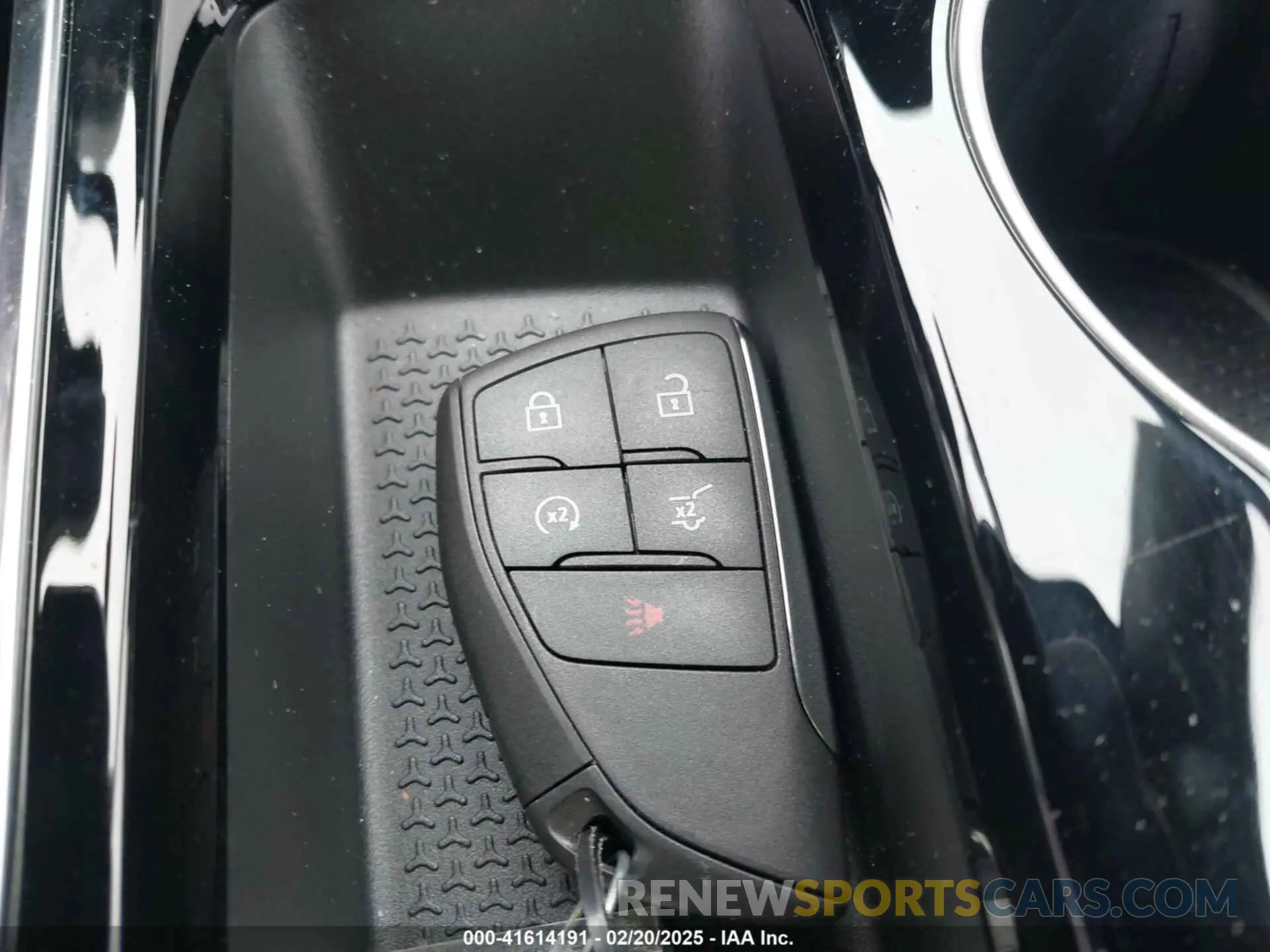 11 fotografías del automóvil dañado 3GNAXHEG2SL222766 CHEVROLET EQUINOX 2025