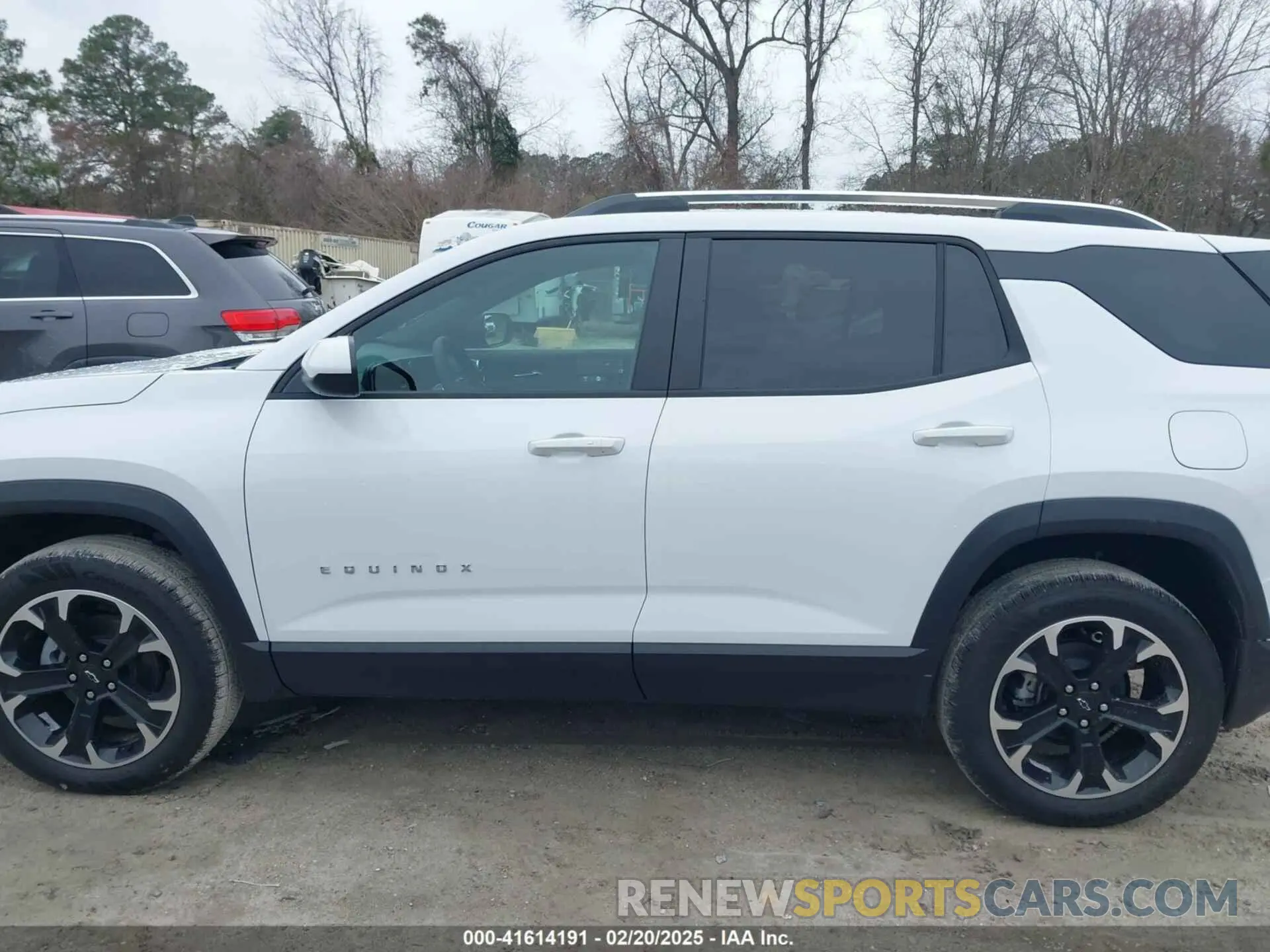 14 fotografías del automóvil dañado 3GNAXHEG2SL222766 CHEVROLET EQUINOX 2025