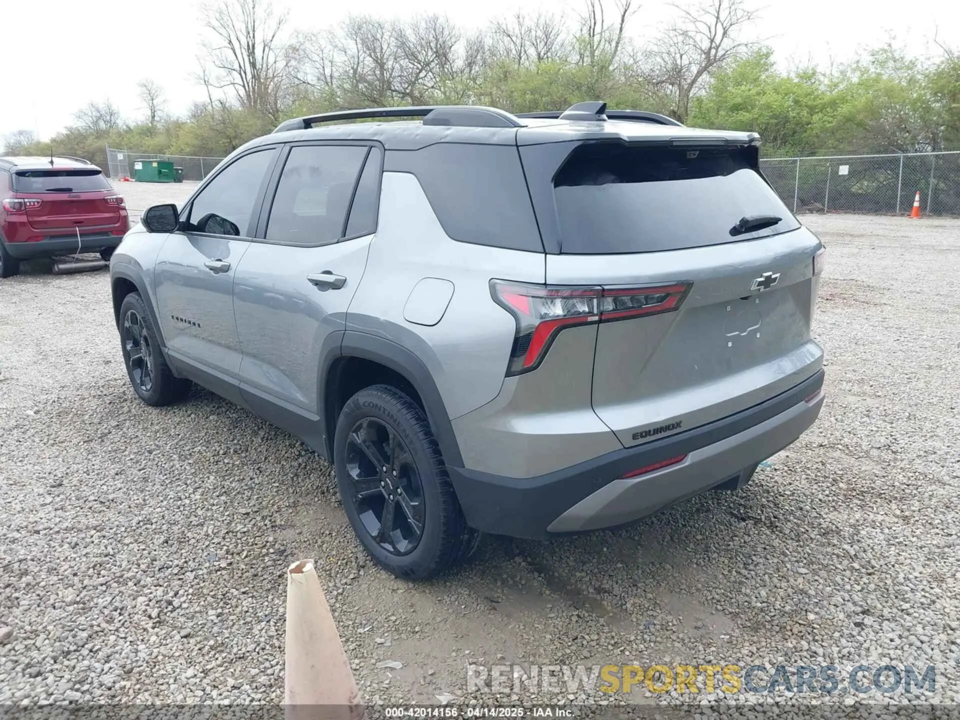 3 fotografías del automóvil dañado 3GNAXHEG4SL103858 CHEVROLET EQUINOX 2025