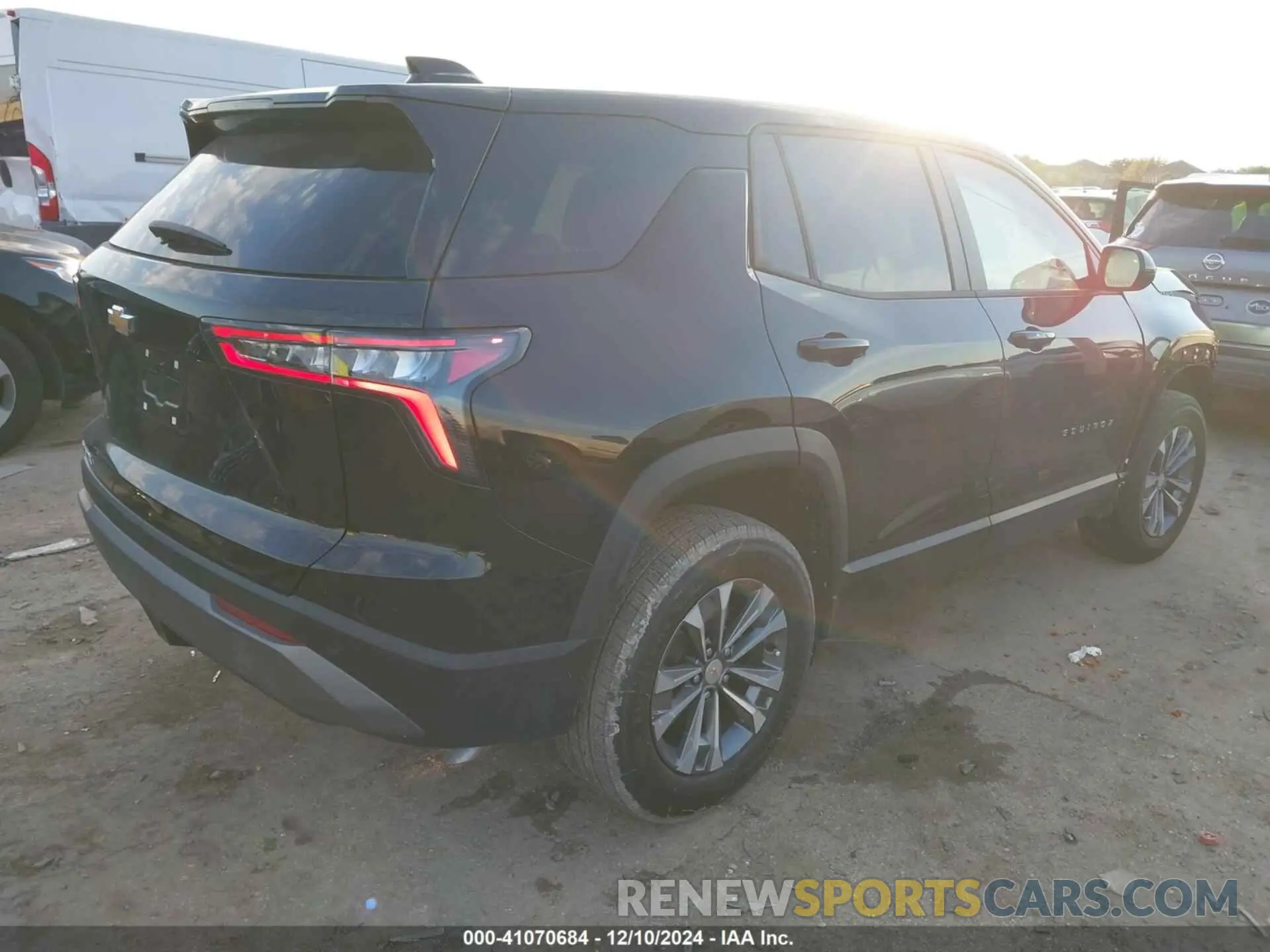 4 fotografías del automóvil dañado 3GNAXHEG4SL175269 CHEVROLET EQUINOX 2025