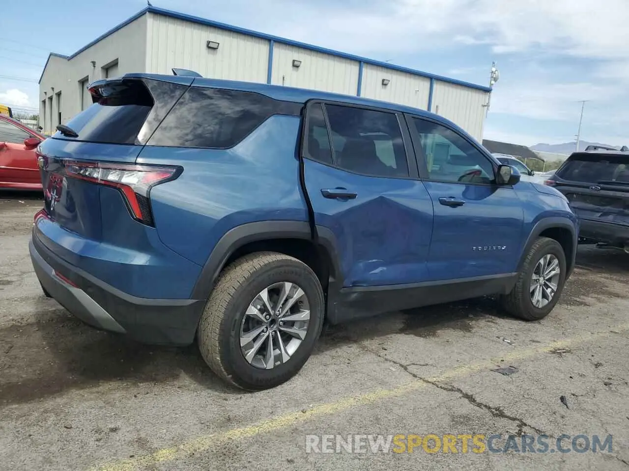 3 fotografías del automóvil dañado 3GNAXHEG4SL242811 CHEVROLET EQUINOX 2025