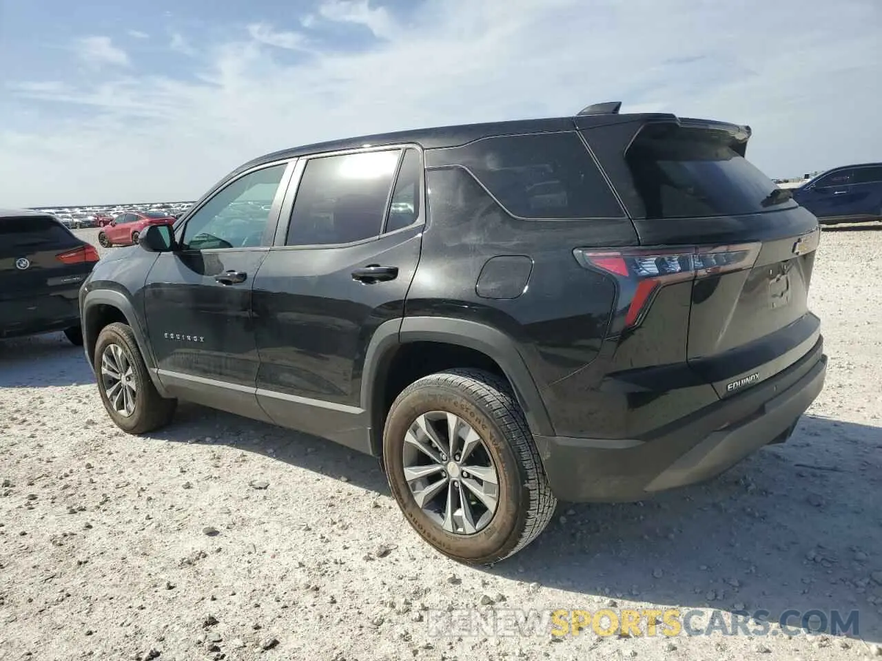 2 fotografías del automóvil dañado 3GNAXHEG4SL248513 CHEVROLET EQUINOX 2025