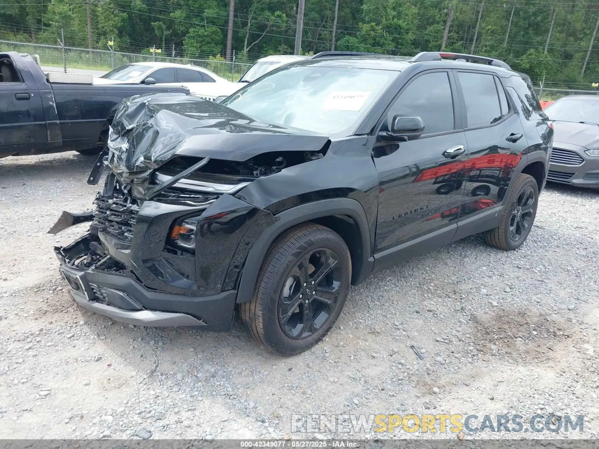 2 fotografías del automóvil dañado 3GNAXHEG5SL260086 CHEVROLET EQUINOX 2025