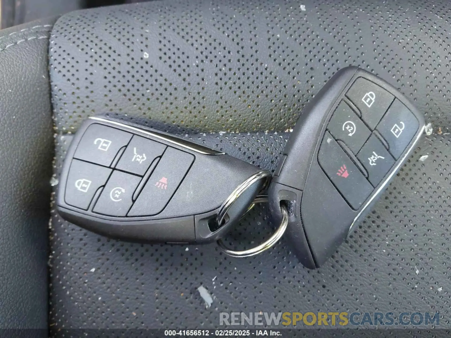 11 fotografías del automóvil dañado 3GNAXHEG6SL145156 CHEVROLET EQUINOX 2025