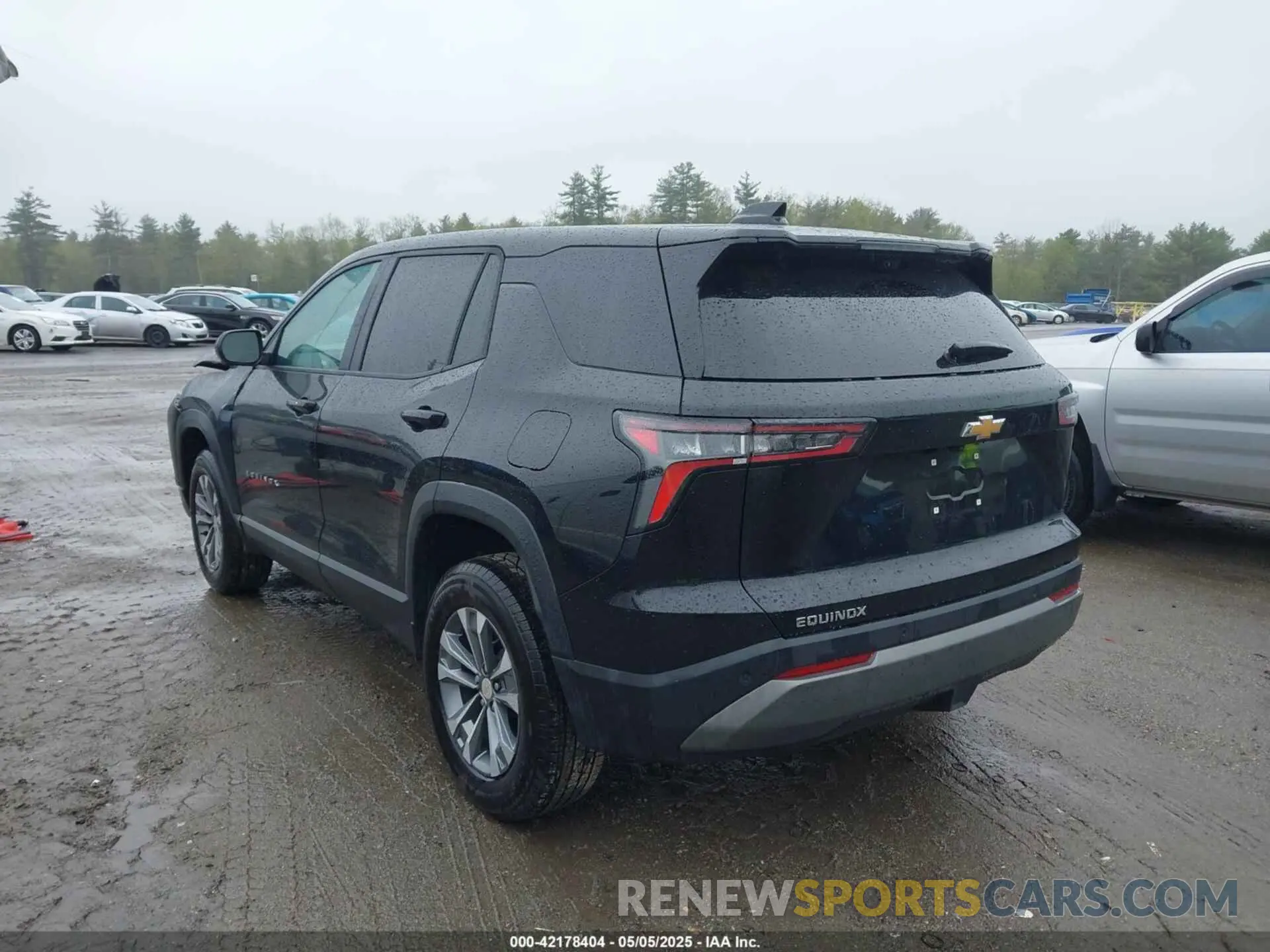 3 fotografías del automóvil dañado 3GNAXHEG6SL170056 CHEVROLET EQUINOX 2025