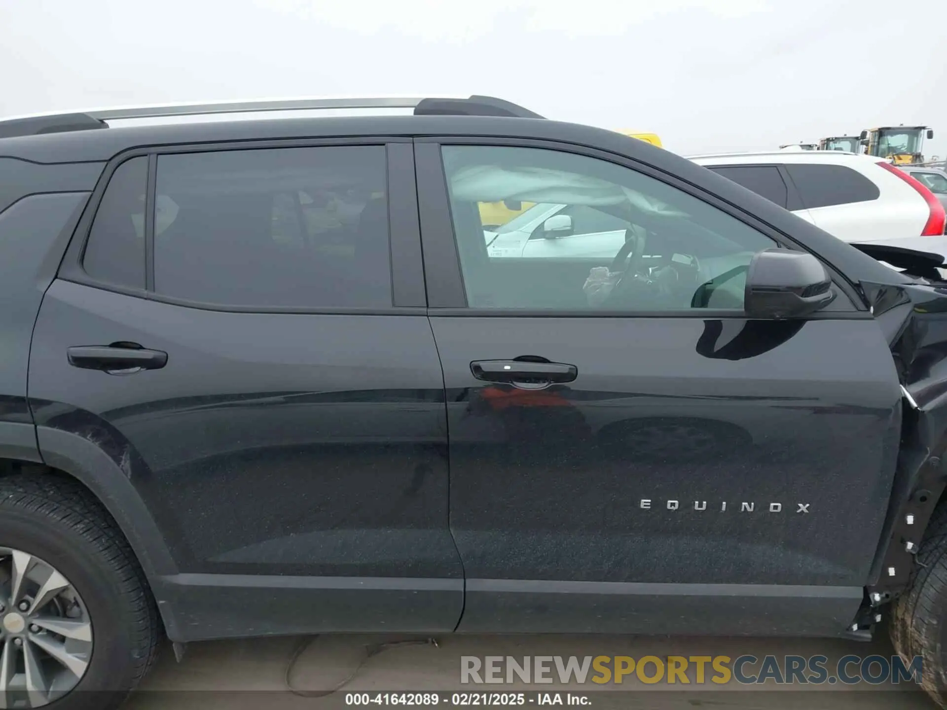 14 fotografías del automóvil dañado 3GNAXHEG7SL123425 CHEVROLET EQUINOX 2025