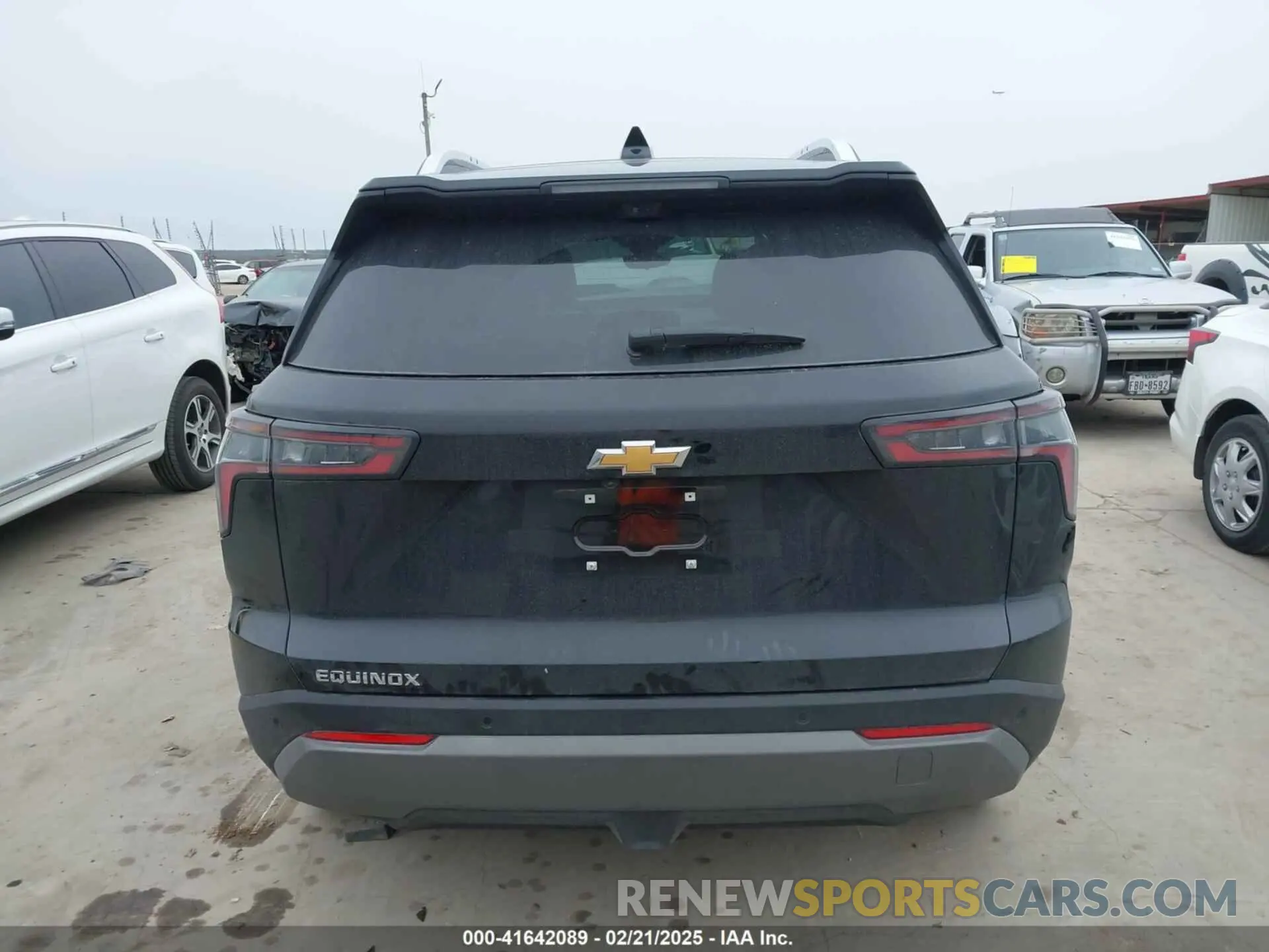 17 fotografías del automóvil dañado 3GNAXHEG7SL123425 CHEVROLET EQUINOX 2025