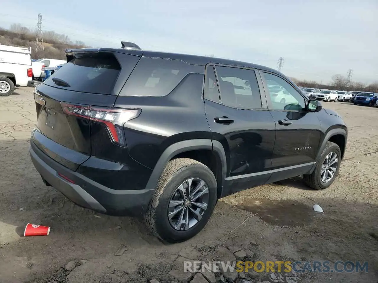 3 fotografías del automóvil dañado 3GNAXHEG7SL213125 CHEVROLET EQUINOX 2025