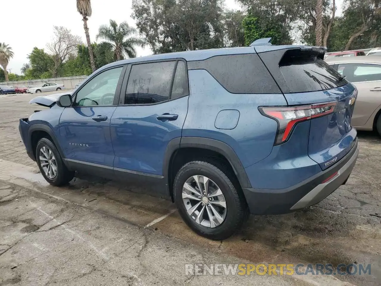 2 fotografías del automóvil dañado 3GNAXHEG8SL212565 CHEVROLET EQUINOX 2025
