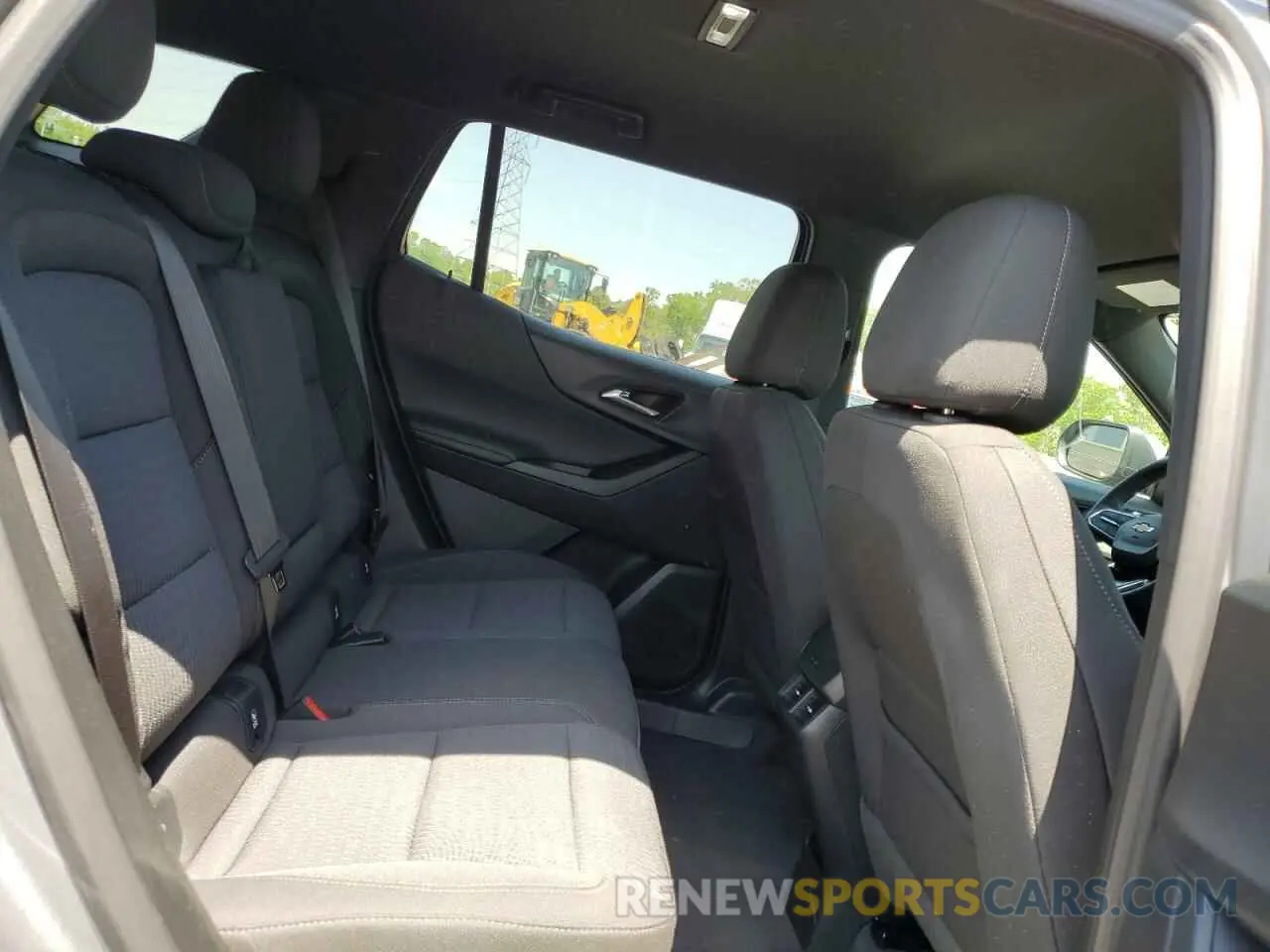 11 fotografías del automóvil dañado 3GNAXHEG8SL227602 CHEVROLET EQUINOX 2025