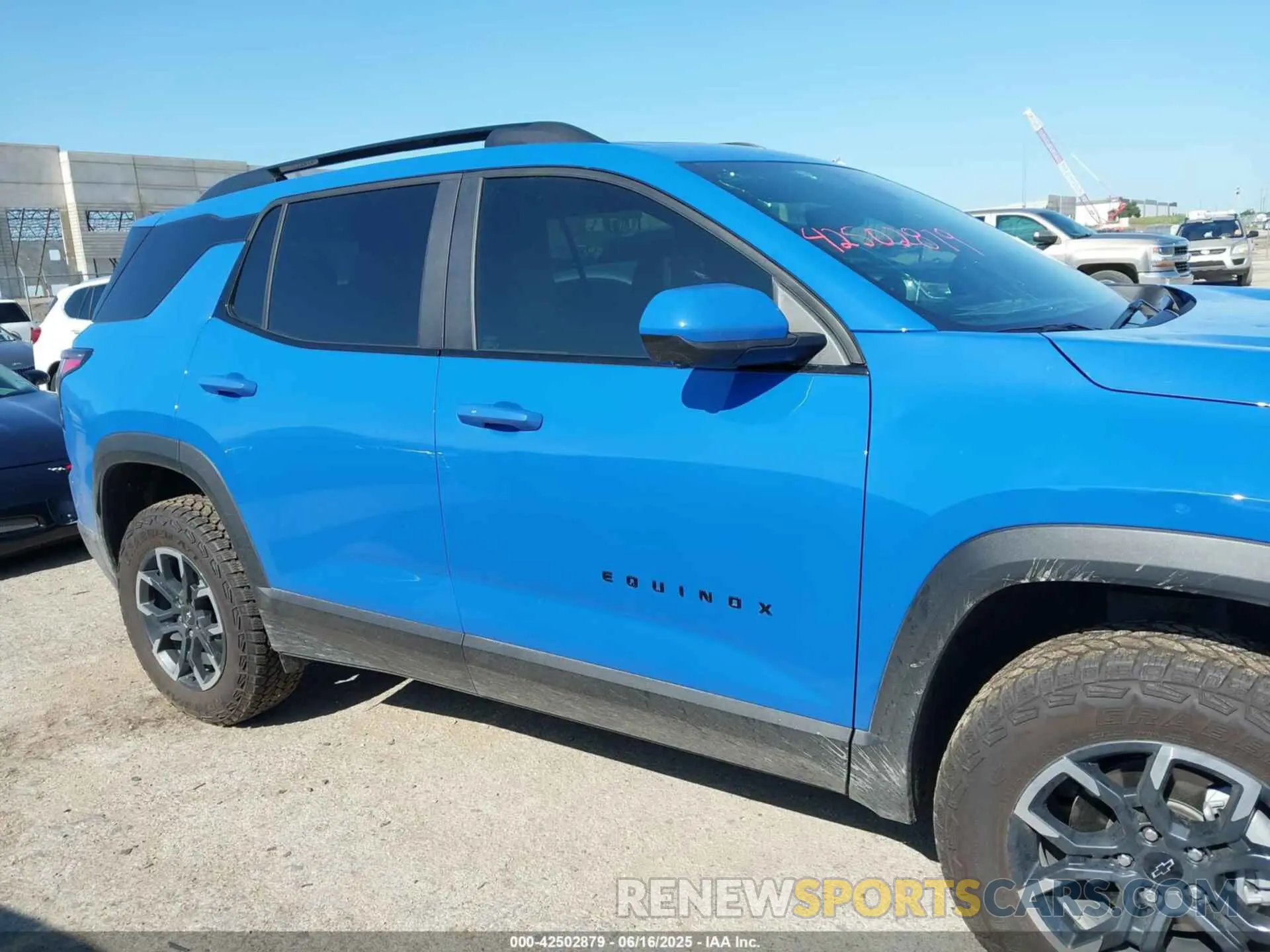 13 fotografías del automóvil dañado 3GNAXKEGXSL124615 CHEVROLET EQUINOX 2025