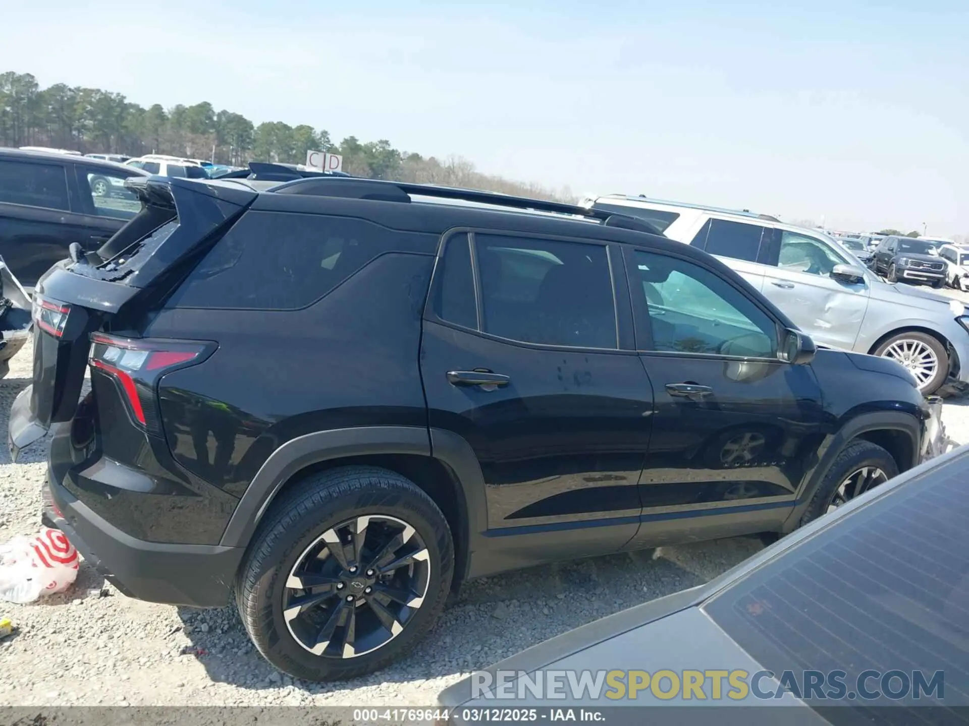 13 fotografías del automóvil dañado 3GNAXLEG7SL136601 CHEVROLET EQUINOX 2025