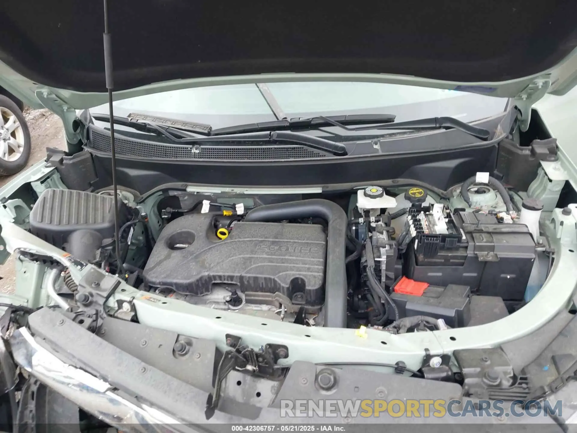 10 fotografías del automóvil dañado 3GNAXPEG0SL114558 CHEVROLET EQUINOX 2025